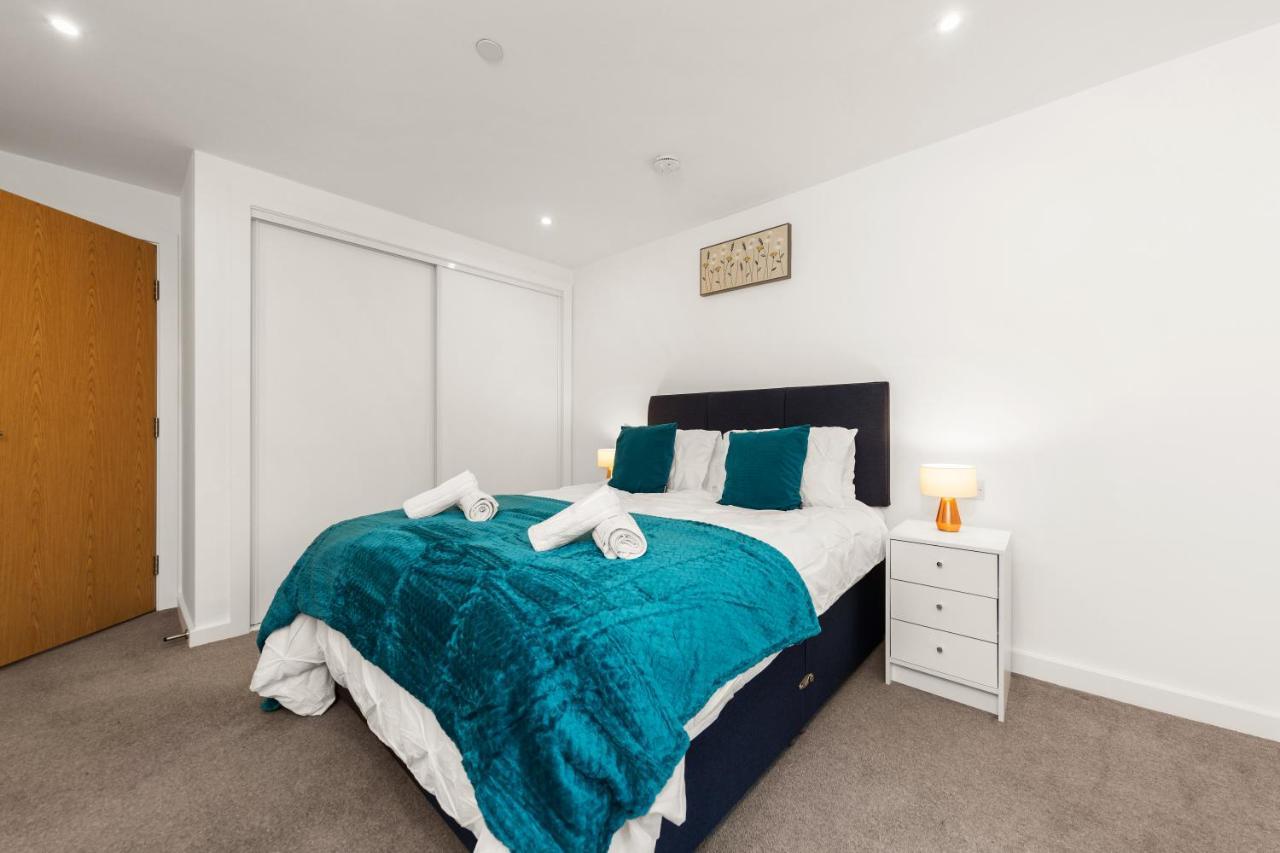 Premium Executive Serviced Apartments: Arden Gate Centre Apartment